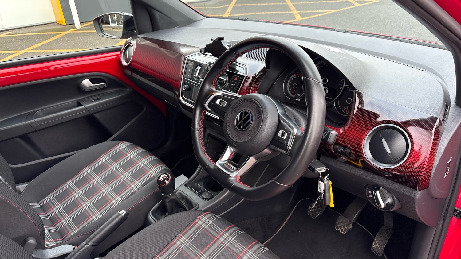 Used Volkswagen up! 2022 for sale - 76694738: Photo 11