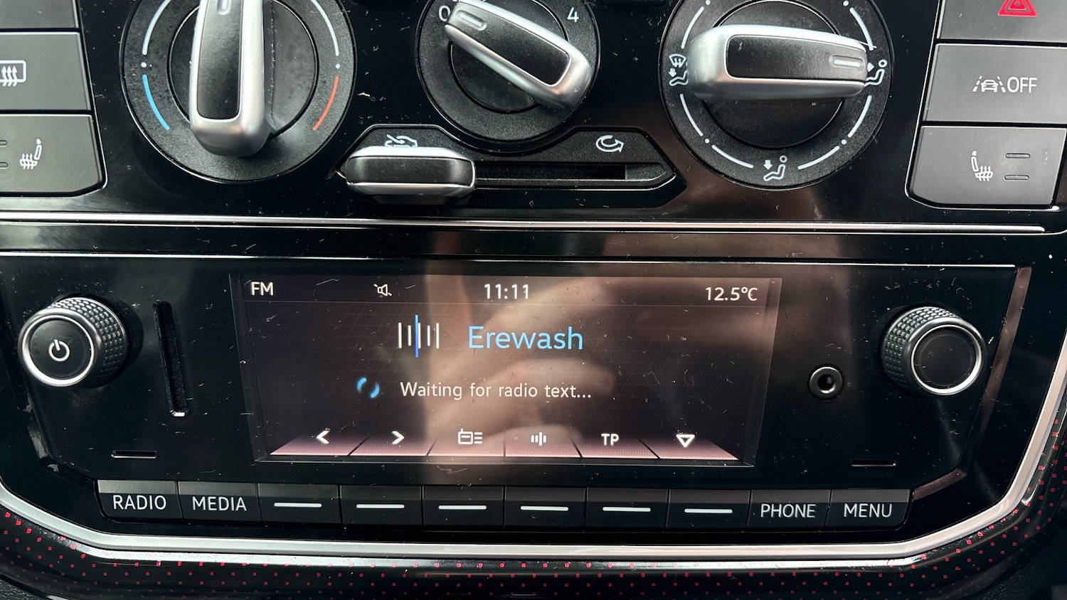 Used Volkswagen up! 2022 for sale - 76694738: Photo 12