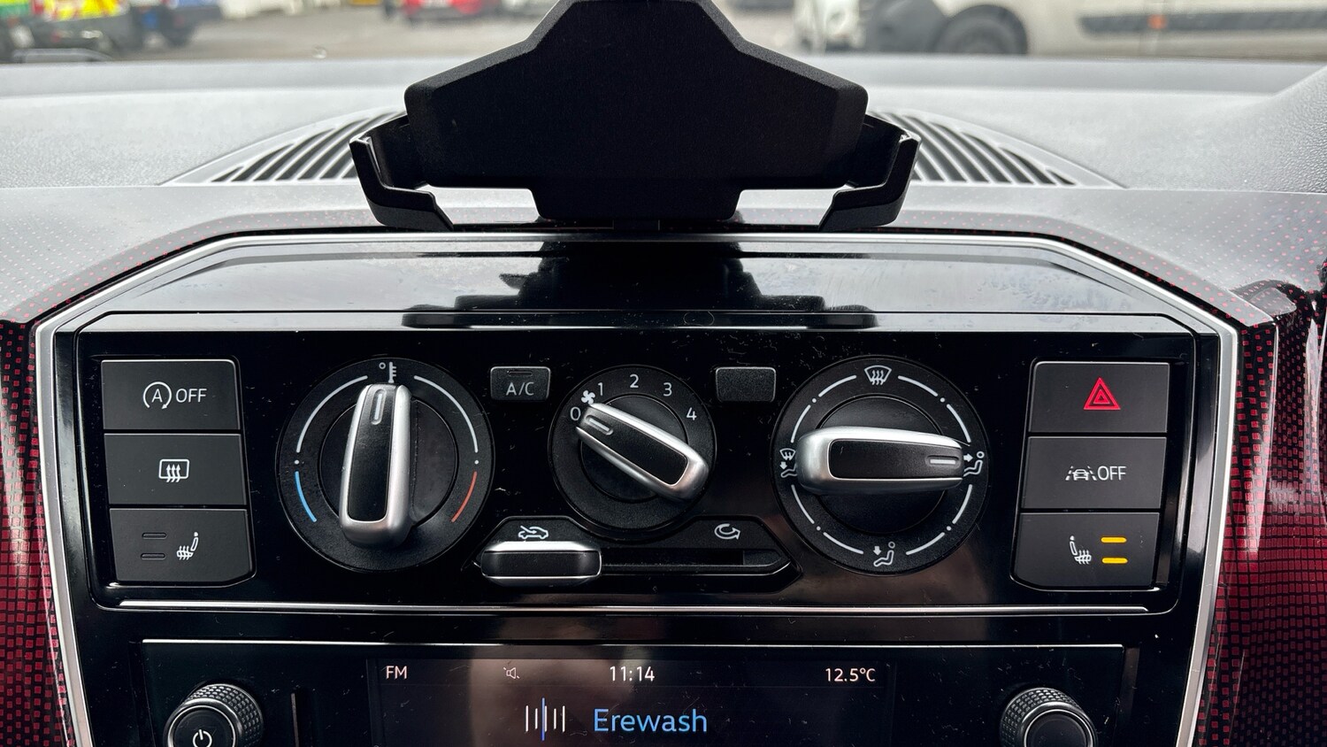 Used Volkswagen up! 2022 for sale - 76694738: Photo 26