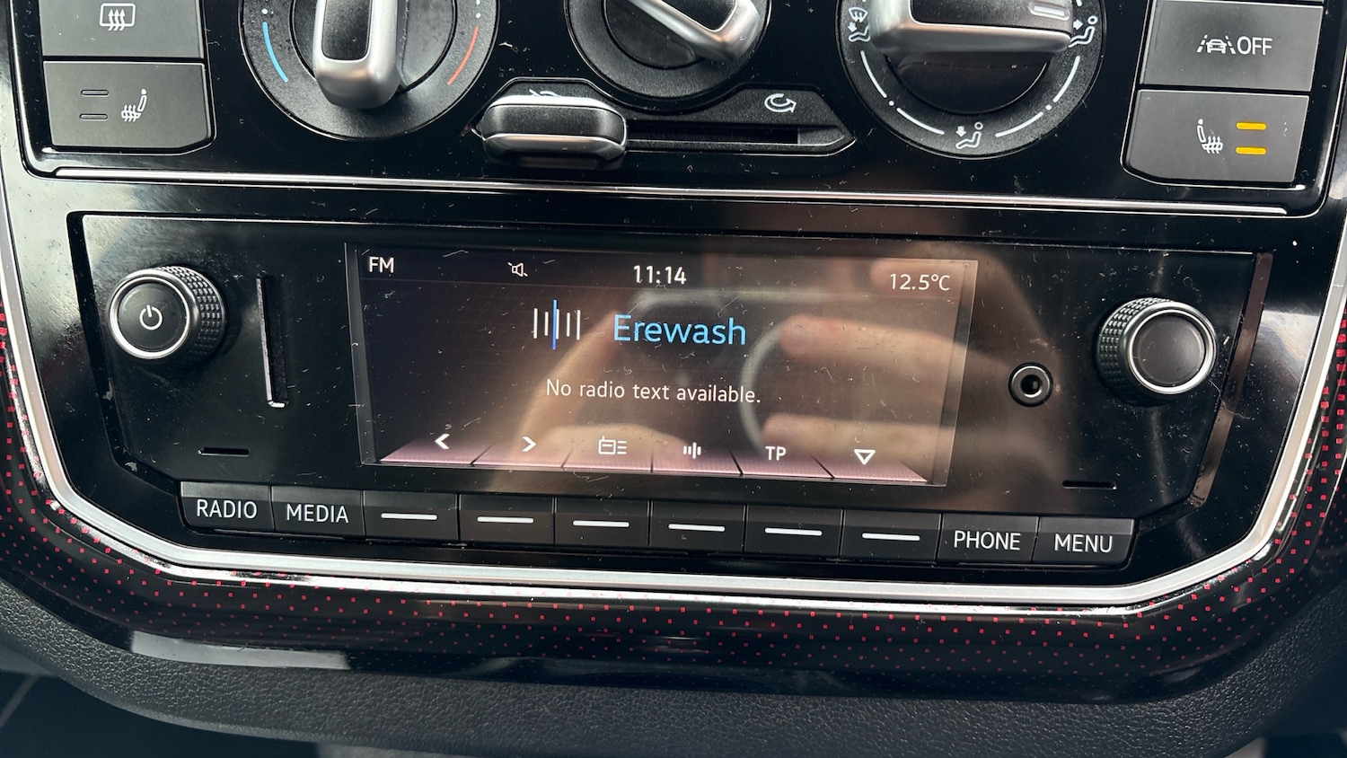 Used Volkswagen up! 2022 for sale - 76694738: Photo 27