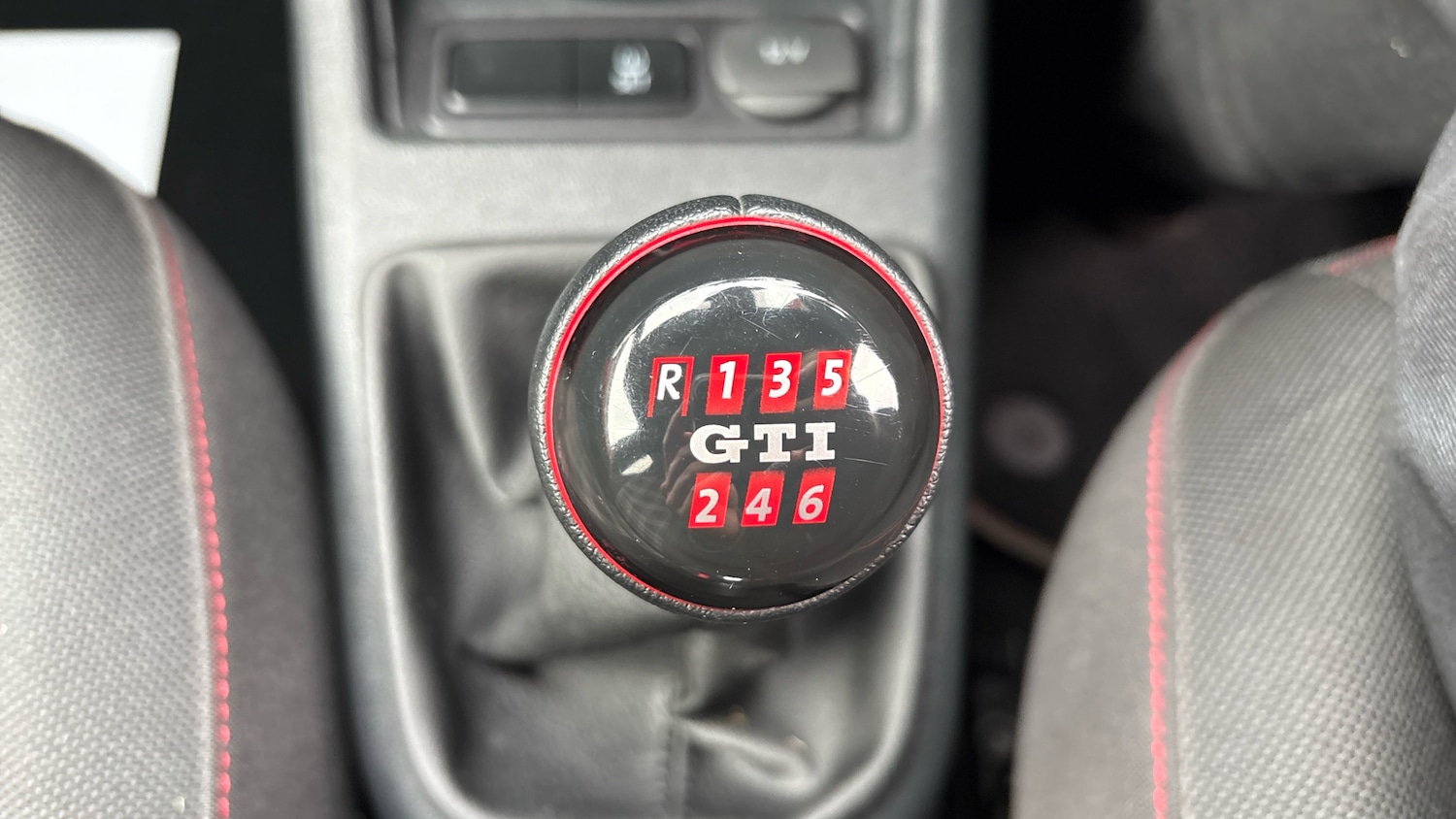 Used Volkswagen up! 2022 for sale - 76694738: Photo 30