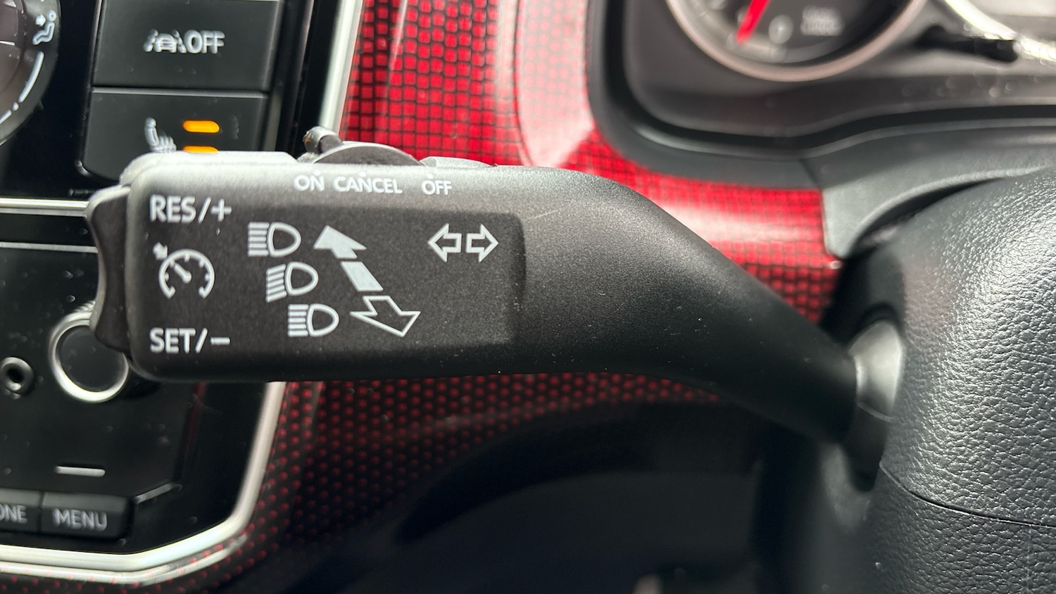 Used Volkswagen up! 2022 for sale - 76694738: Photo 32