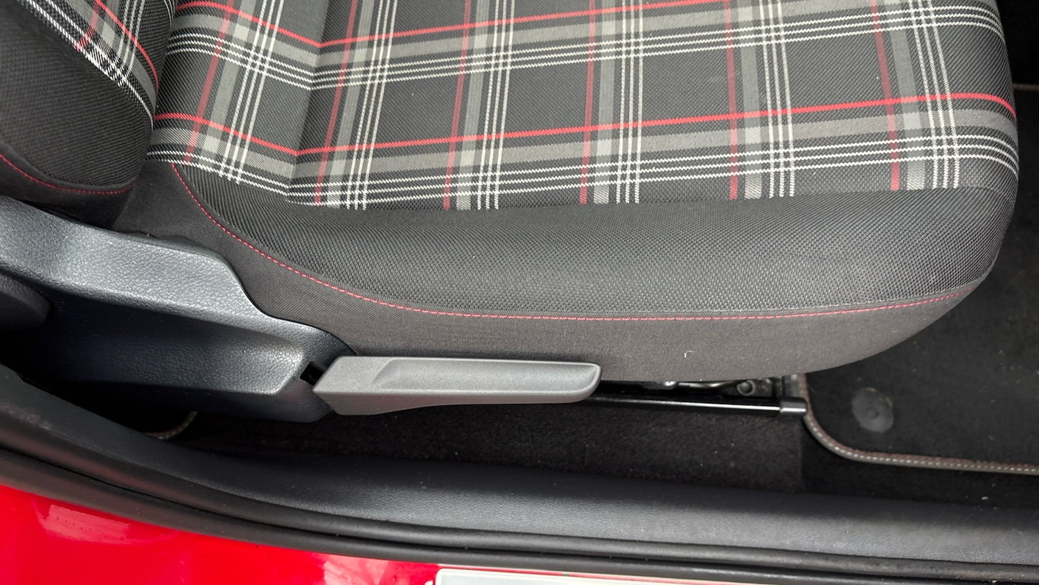 Used Volkswagen up! 2022 for sale - 76694738: Photo 40