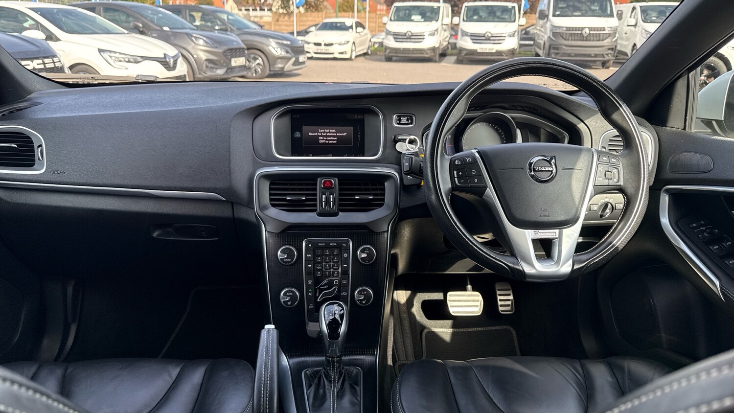 Used Volvo V40 2019 for sale - 76076273: Photo 10