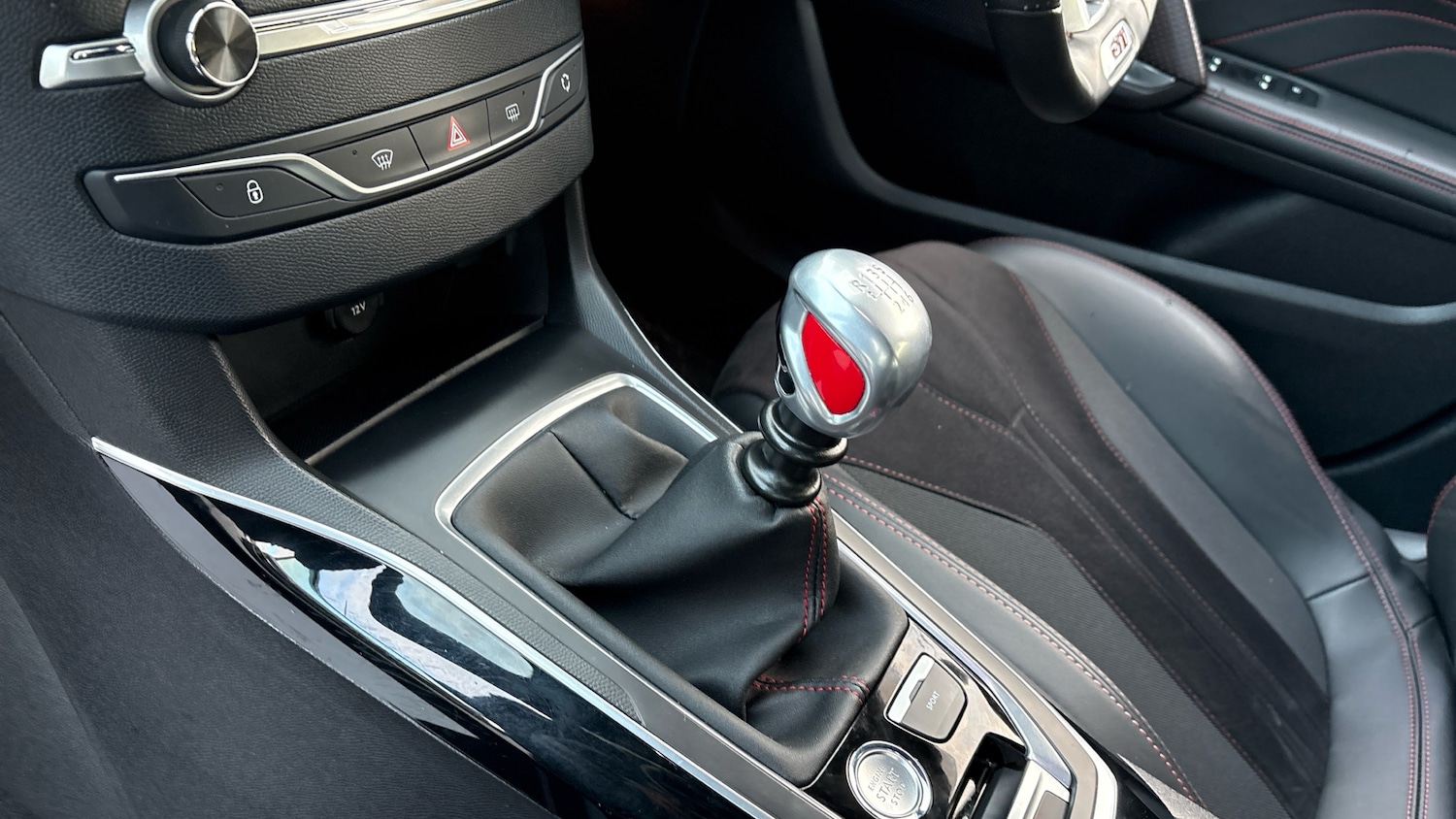 Used Peugeot 308 2019 for sale - 76649978: Photo 13