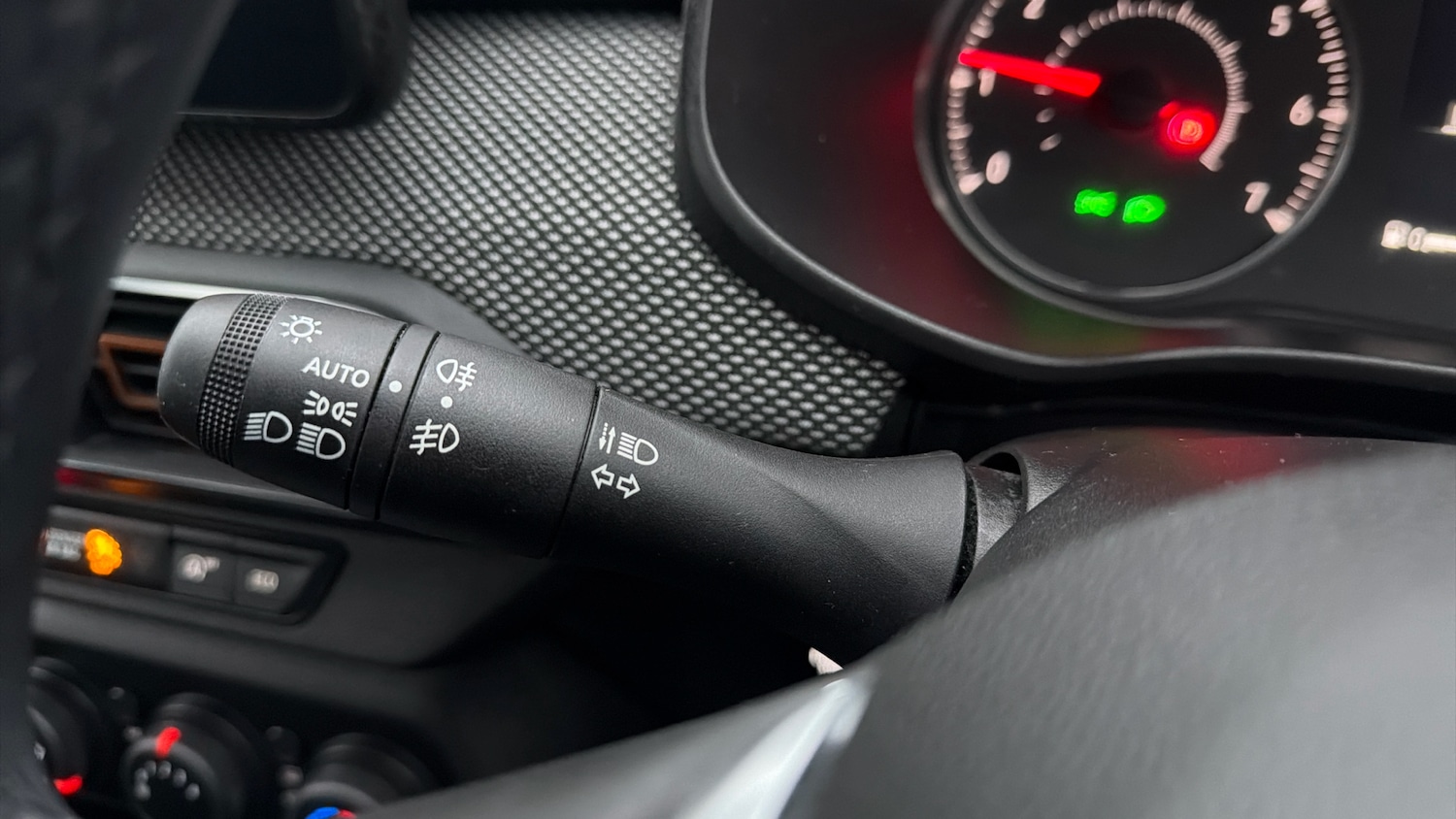 Used Dacia Sandero Stepway 2022 for sale - 77766174: Photo 23