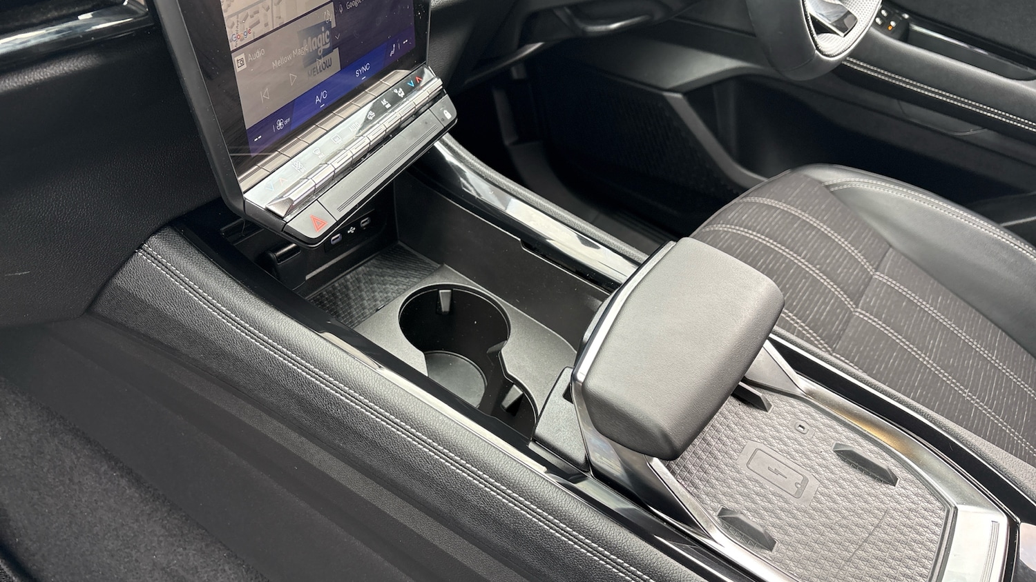 Used Renault Austral 2024 for sale - 76860169: Photo 13