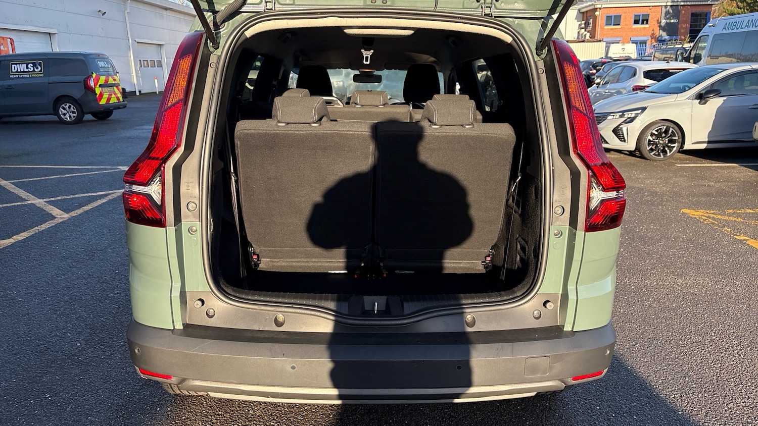 Used Dacia Jogger 2023 for sale - 76892846: Photo 4