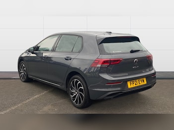 Used Volkswagen Golf 2021 for sale - 76231600: Photo