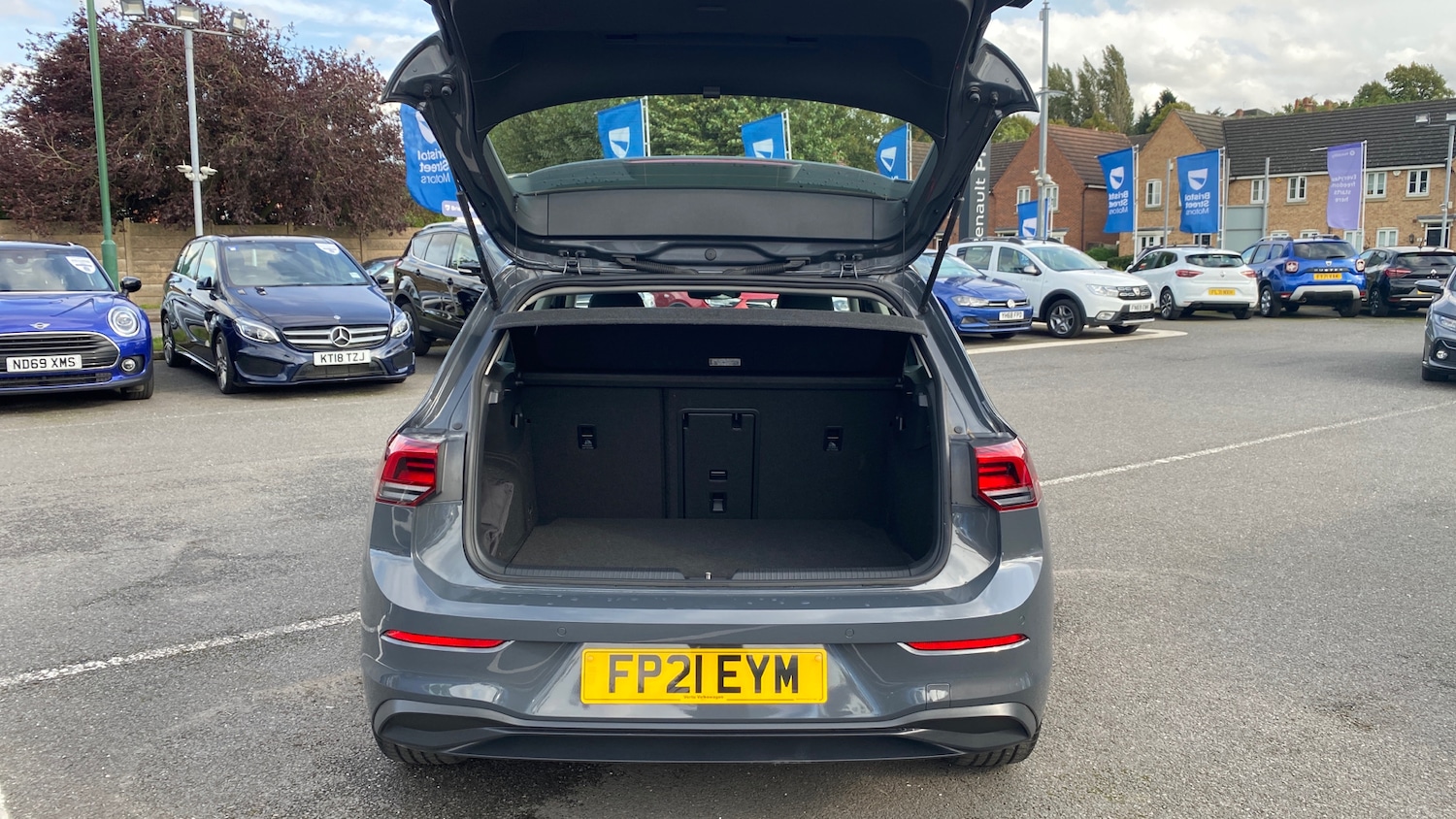 Used Volkswagen Golf 2021 for sale - 76231600: Photo 4