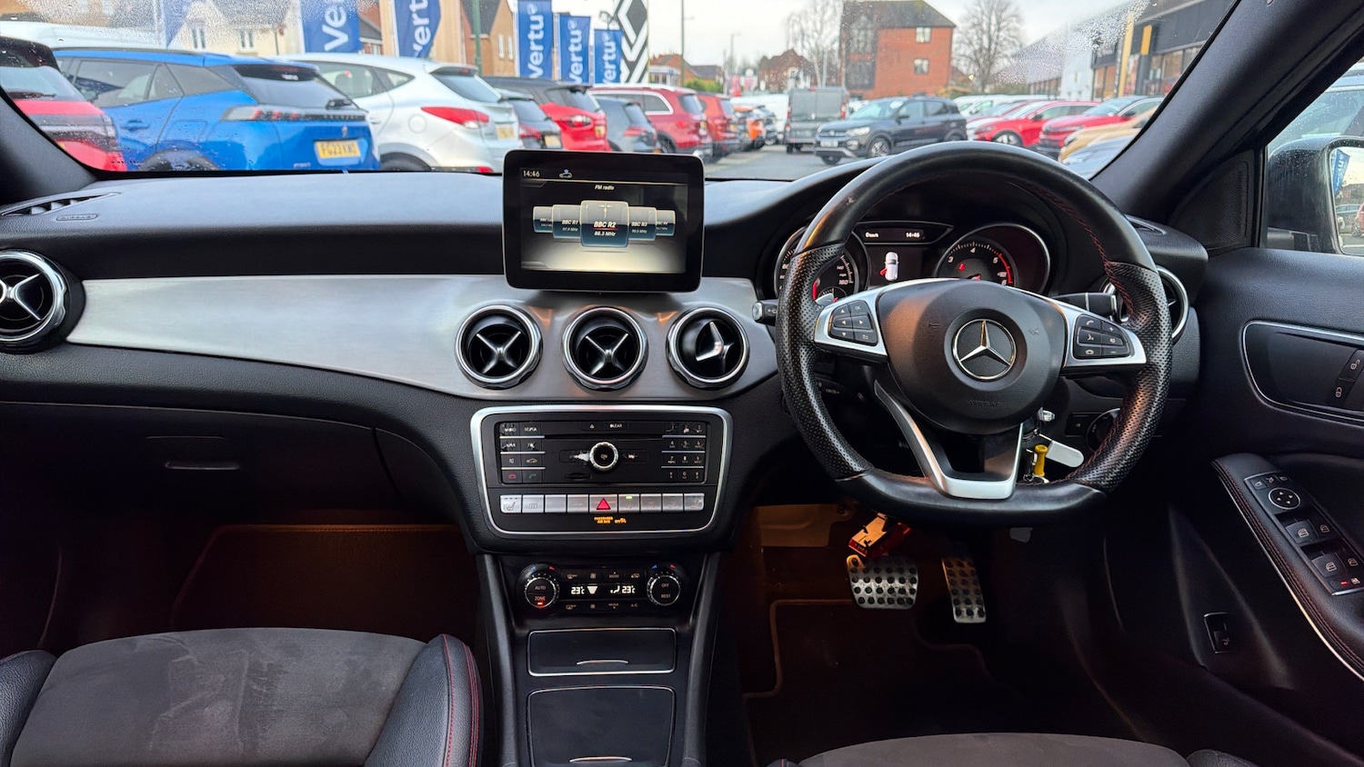 Used Mercedes-Benz GLA 2017 for sale - 76894351: Photo 10