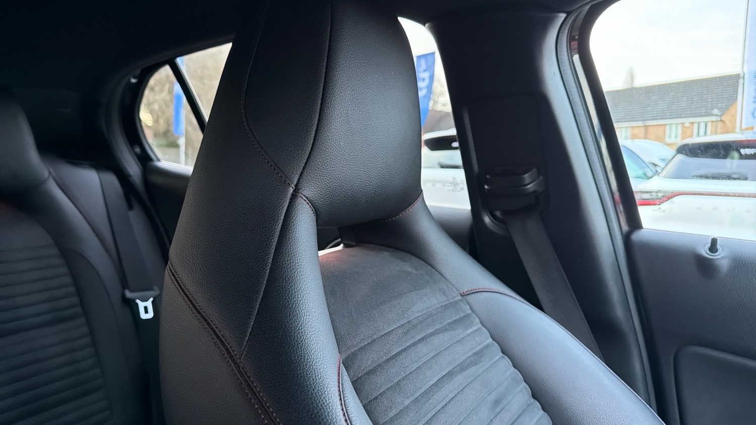 Used Mercedes-Benz GLA 2017 for sale - 76894351: Photo 32