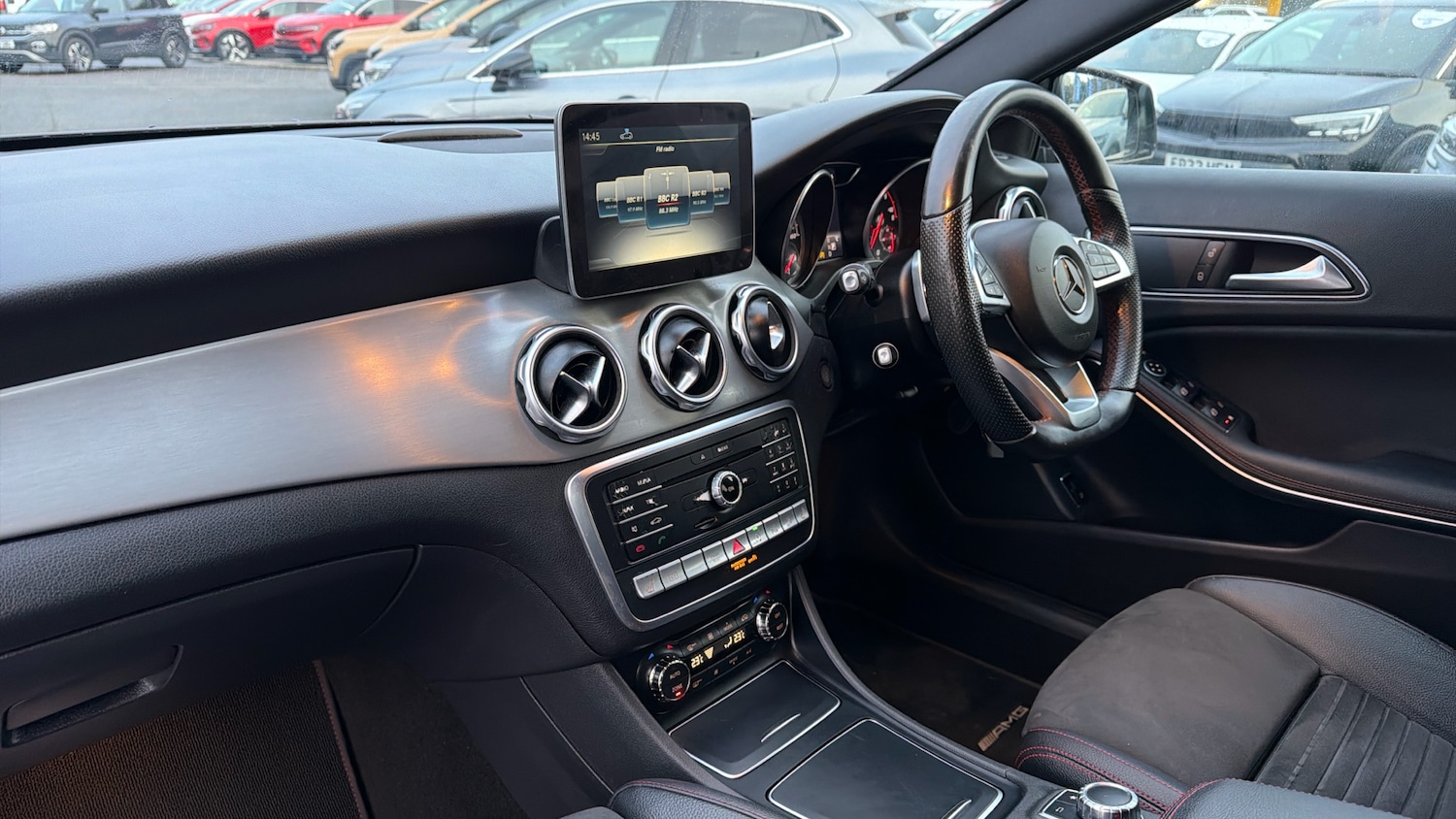 Used Mercedes-Benz GLA 2017 for sale - 76894351: Photo 9