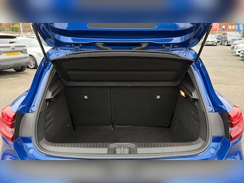 Used Renault Clio 2023 for sale - 76452659: Photo