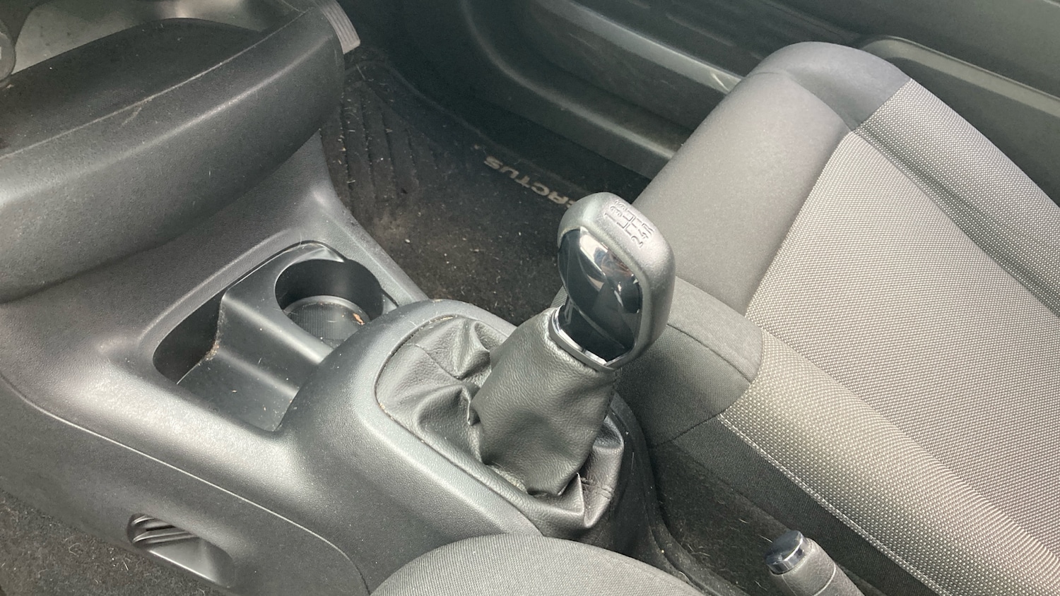 Used Citroen C4 Cactus 2017 for sale - 76638565: Photo 13