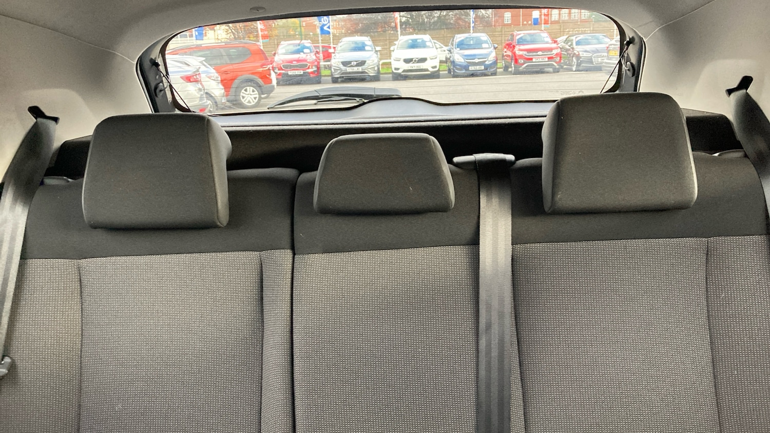 Used Citroen C4 Cactus 2017 for sale - 76638565: Photo 15