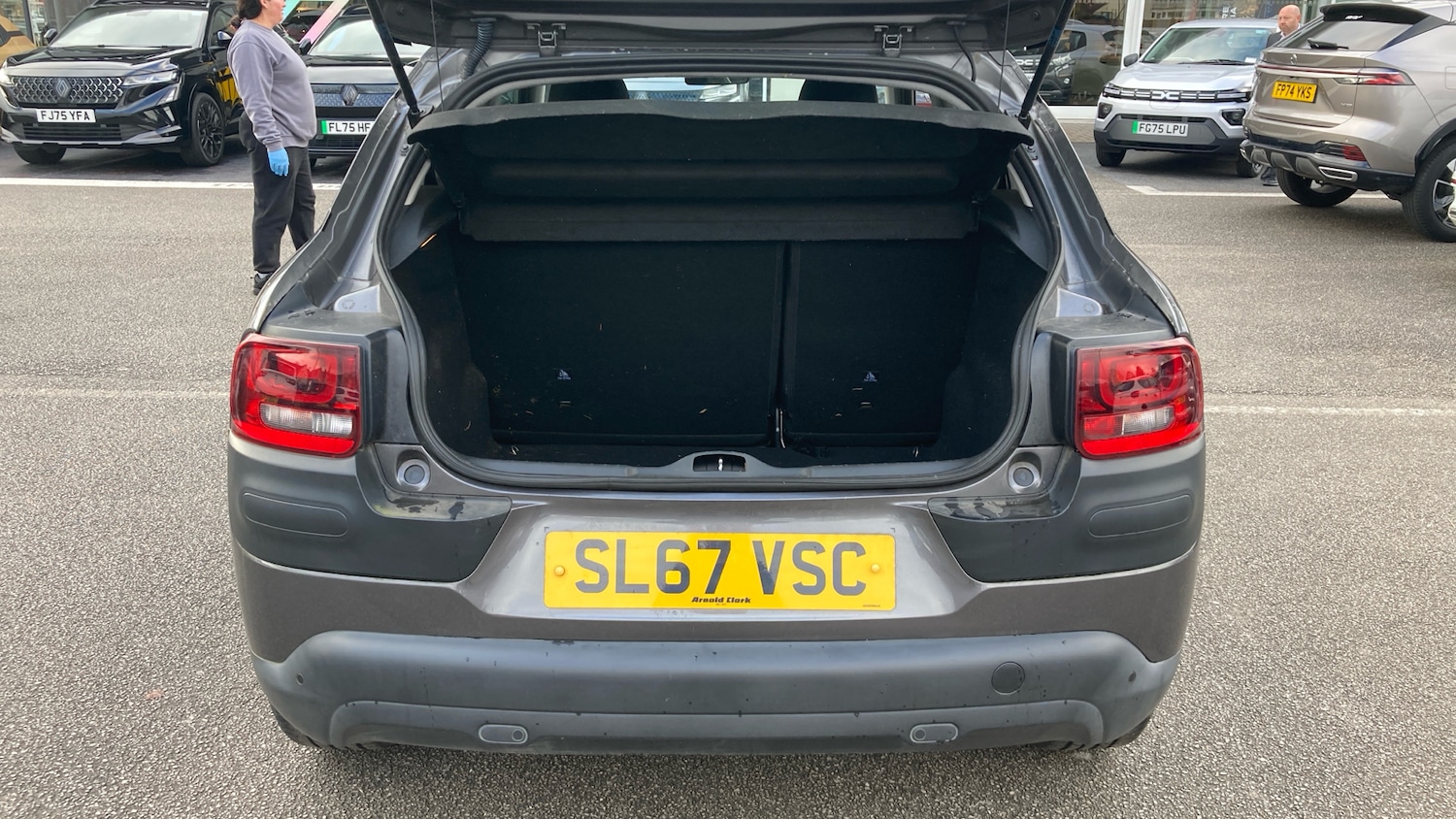 Used Citroen C4 Cactus 2017 for sale - 76638565: Photo 4