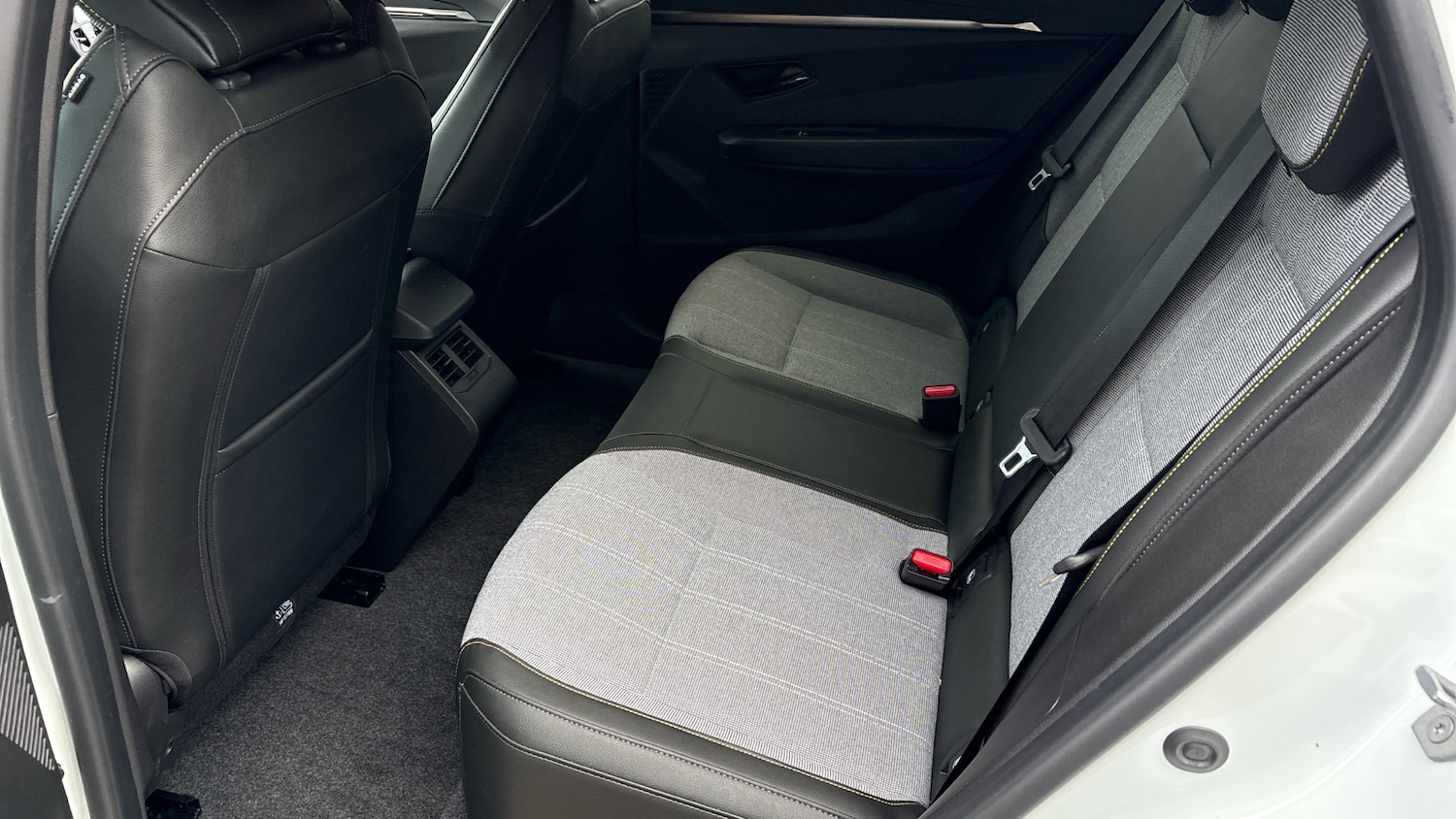 Used Renault Megane E Tech 2025 for sale - 77128079: Photo 16