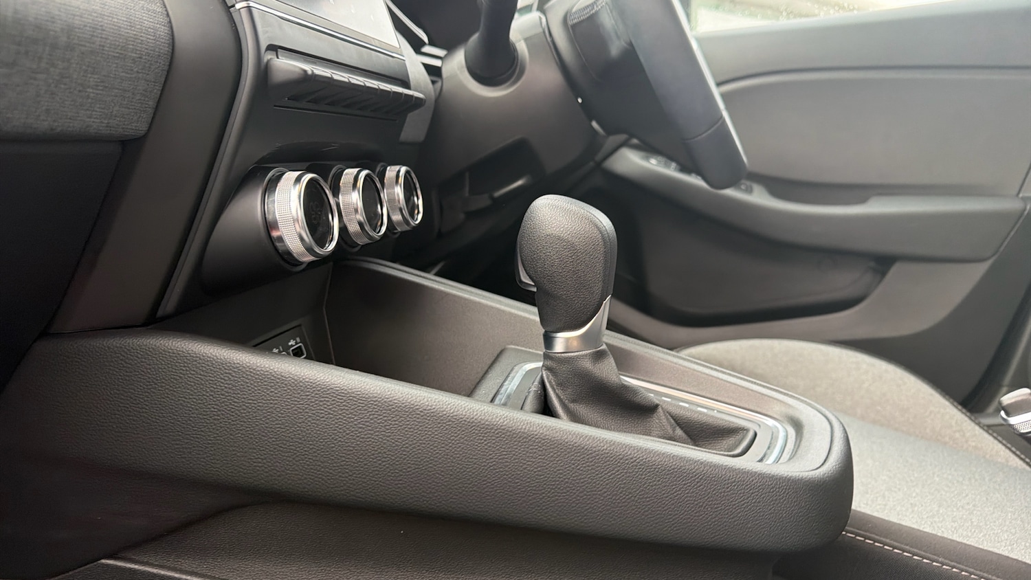 Used Renault Clio 2024 for sale - 77180647: Photo 13