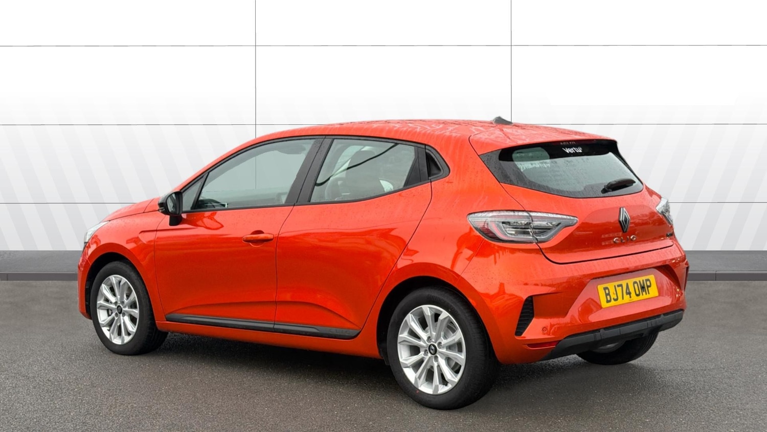 Used Renault Clio 2024 for sale - 77180647: Photo 2