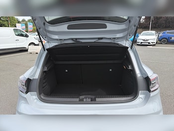 Used Renault Clio 2025 for sale - 78779336: Photo