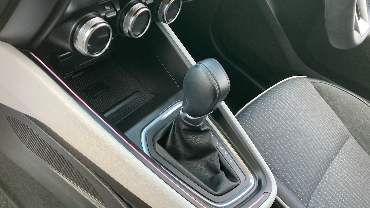 Used Renault Clio 2022 for sale - 76542787: Photo 13