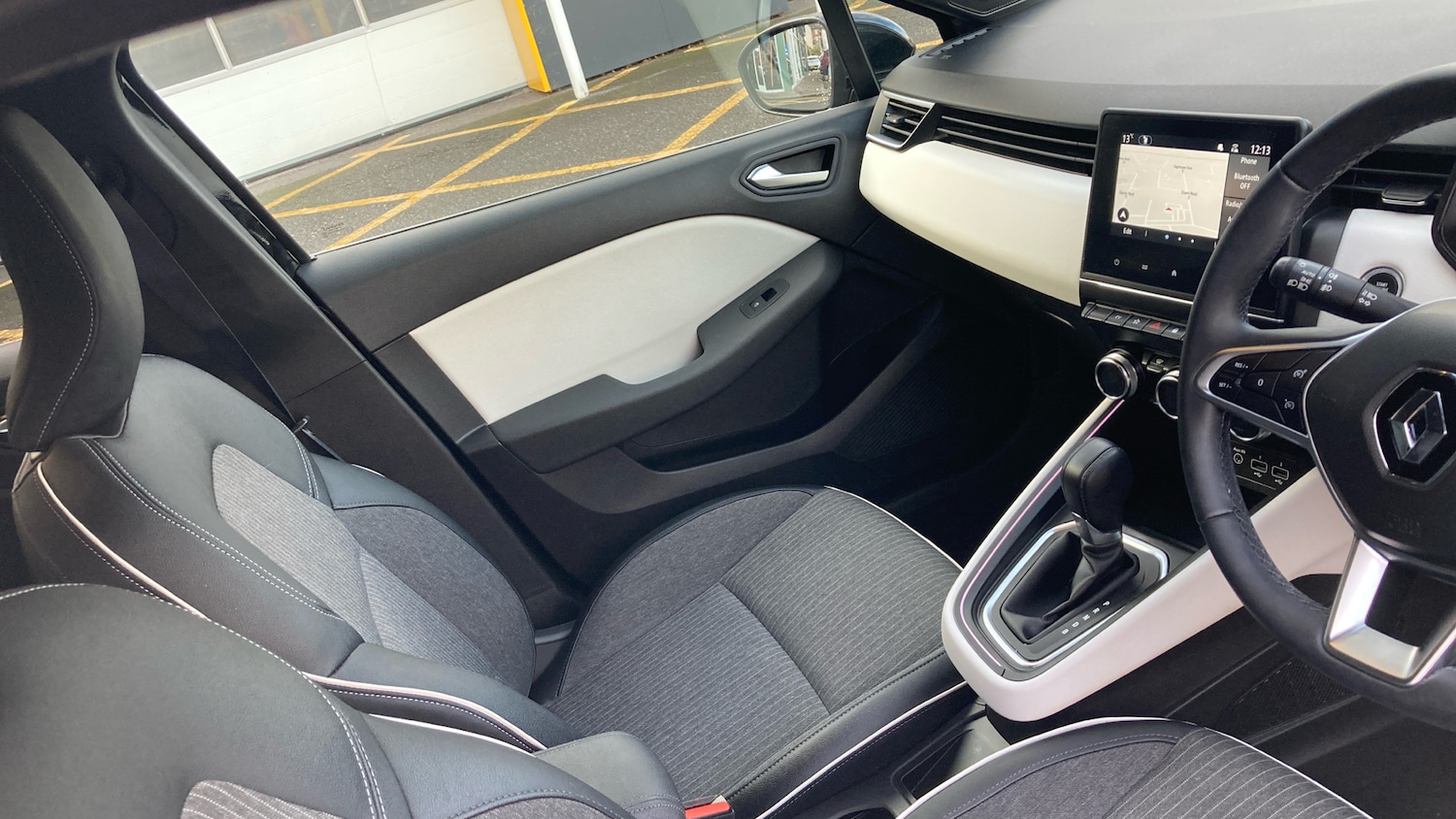 Used Renault Clio 2022 for sale - 76542787: Photo 14