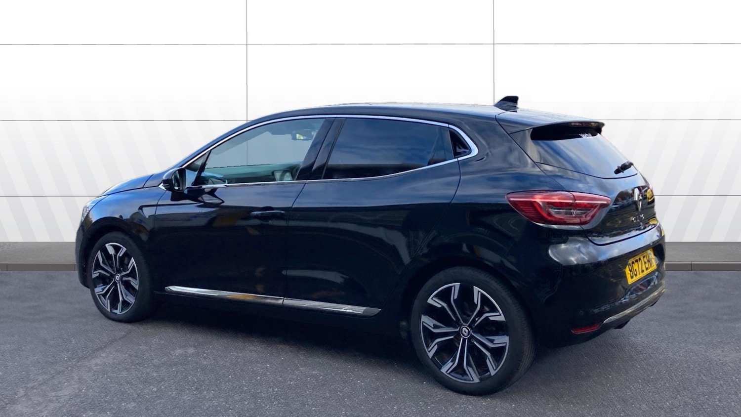 Used Renault Clio 2022 for sale - 76542787: Photo 2