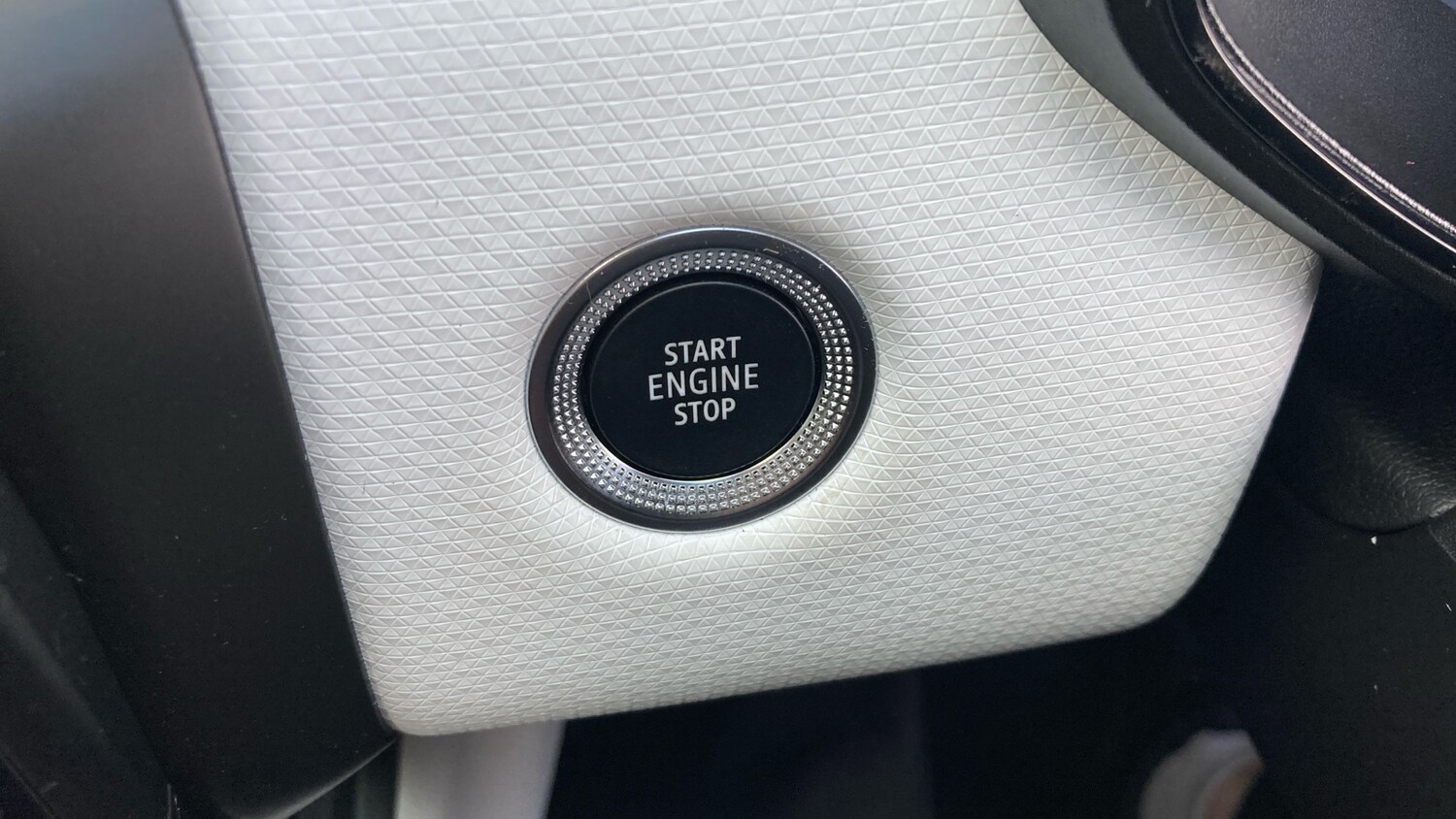 Used Renault Clio 2022 for sale - 76542787: Photo 33