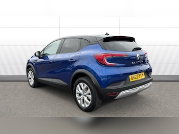 Used Renault Captur 2022 for sale - 76263222: Photo 2