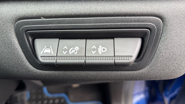 Used Renault Captur 2022 for sale - 76263222: Photo 37