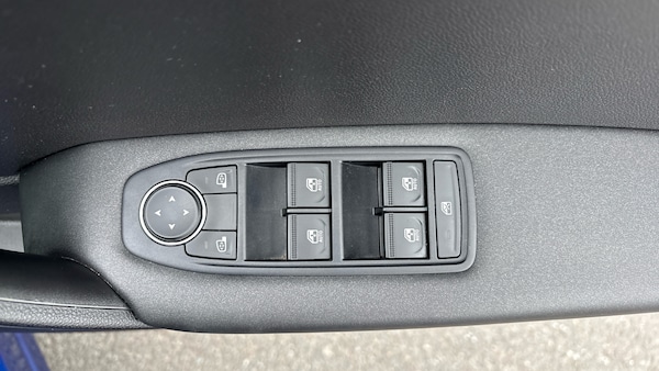 Used Renault Captur 2022 for sale - 76263222: Photo 39