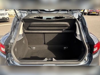Used Renault Clio 2018 for sale - 75895301: Photo