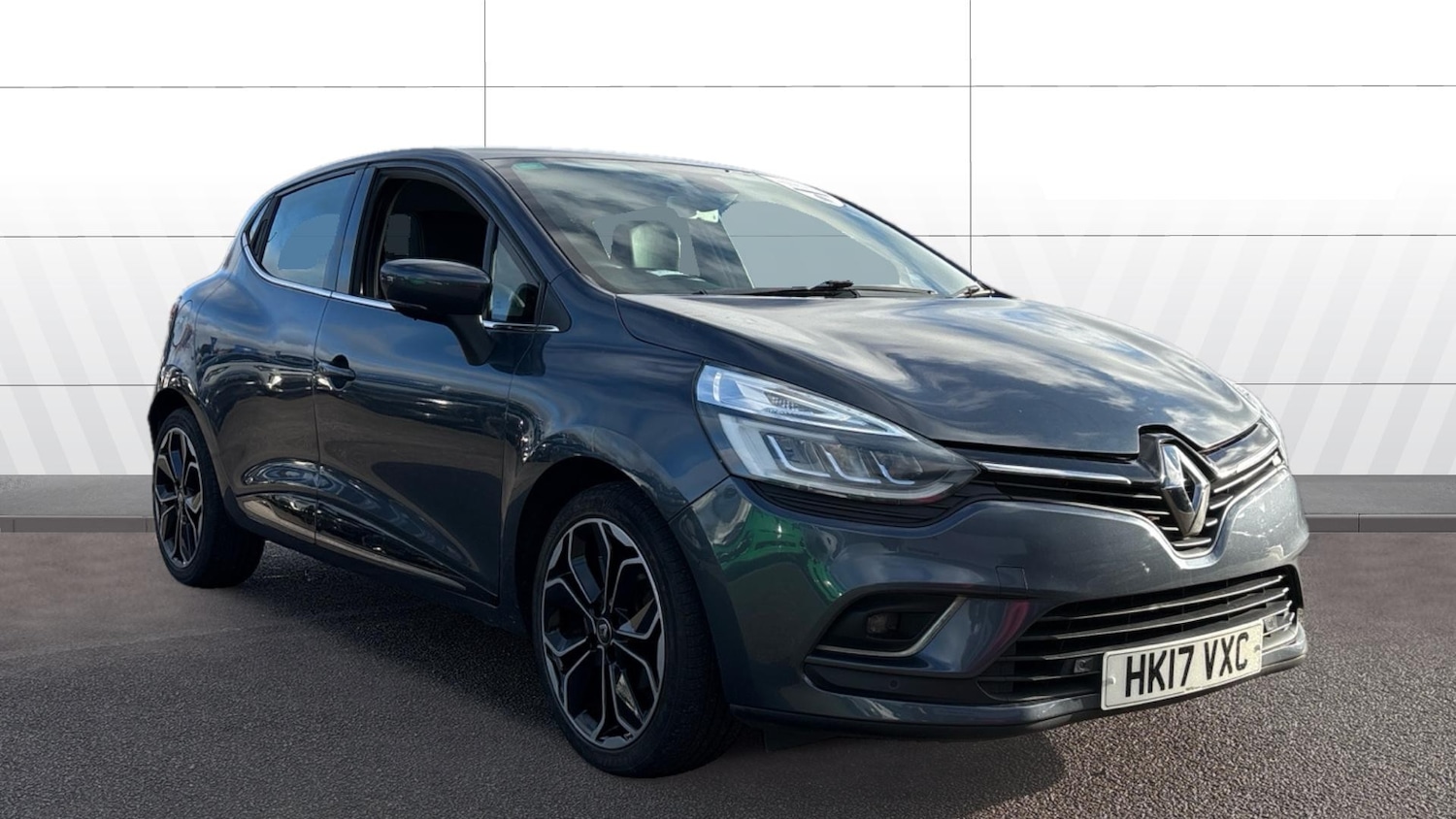 Used Renault Clio 2017 for sale - 76625605: Photo 1