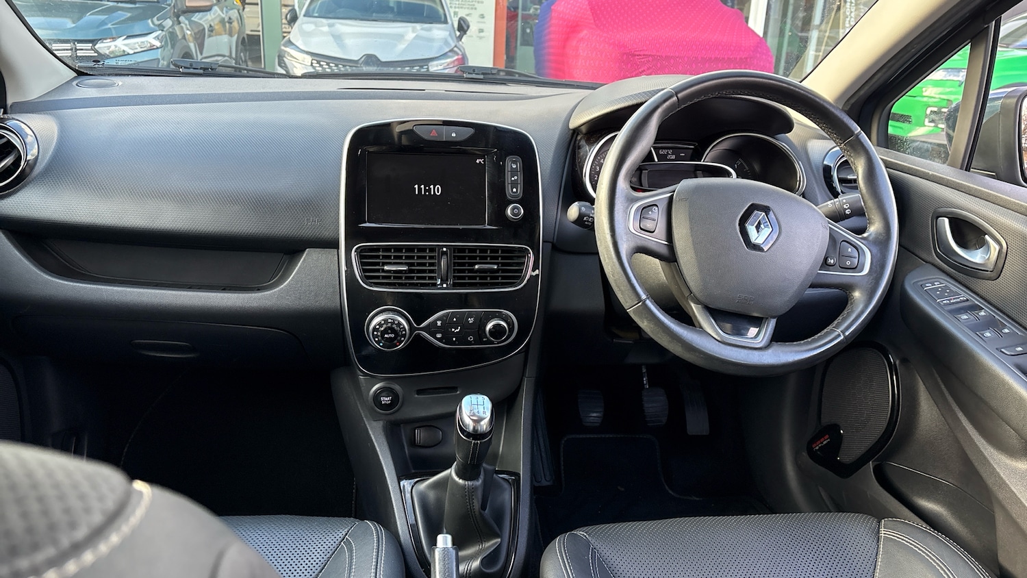 Used Renault Clio 2017 for sale - 76625605: Photo 10