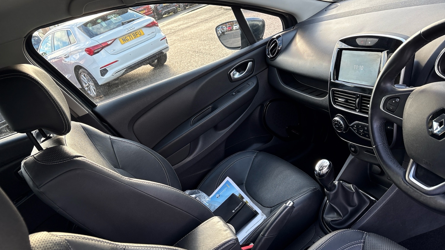 Used Renault Clio 2017 for sale - 76625605: Photo 14