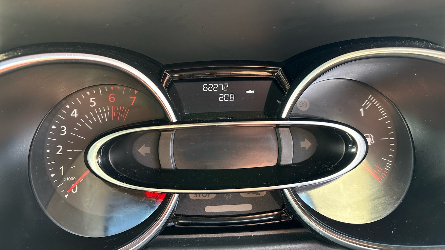 Used Renault Clio 2017 for sale - 76625605: Photo 18