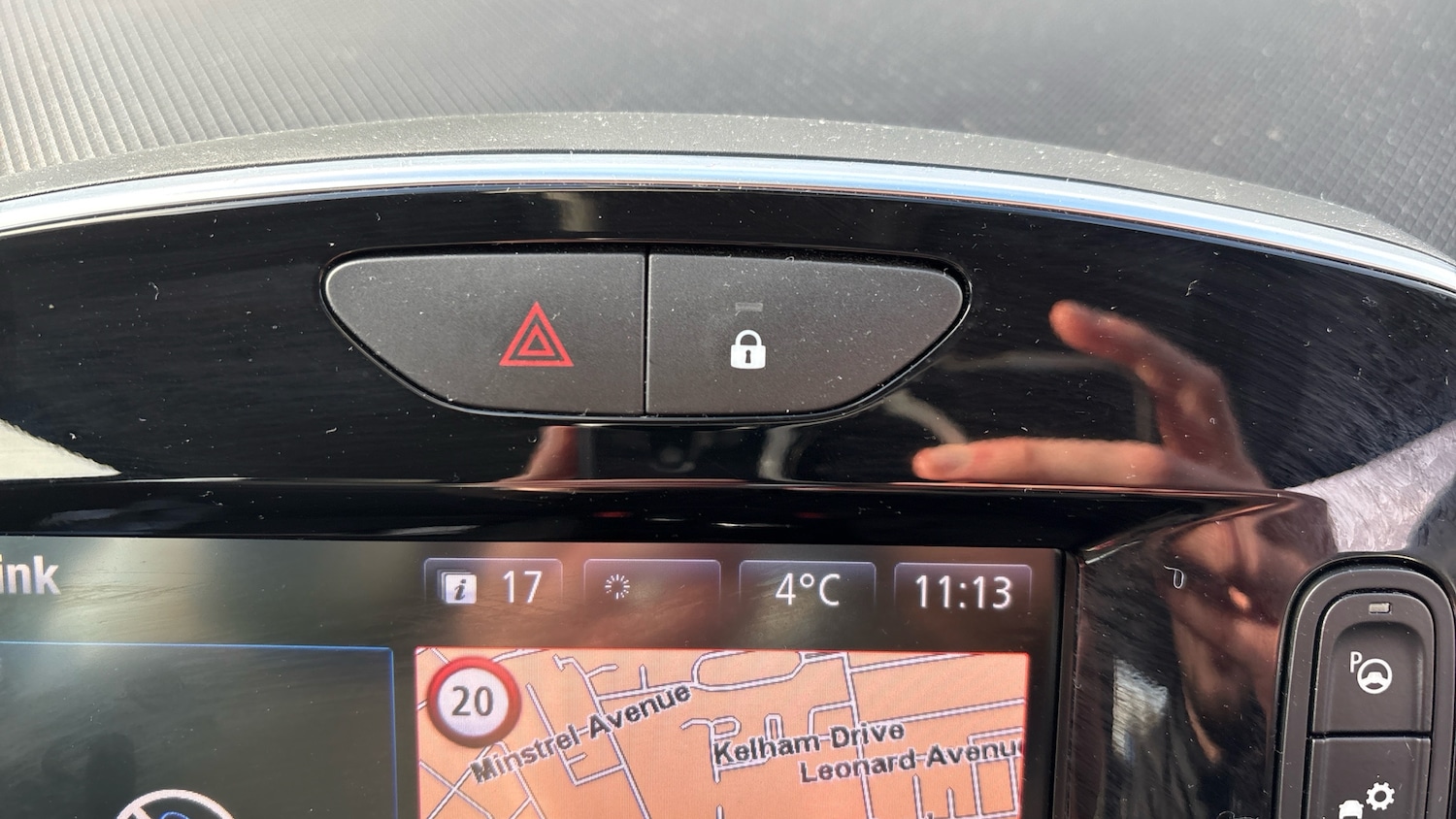 Used Renault Clio 2017 for sale - 76625605: Photo 24