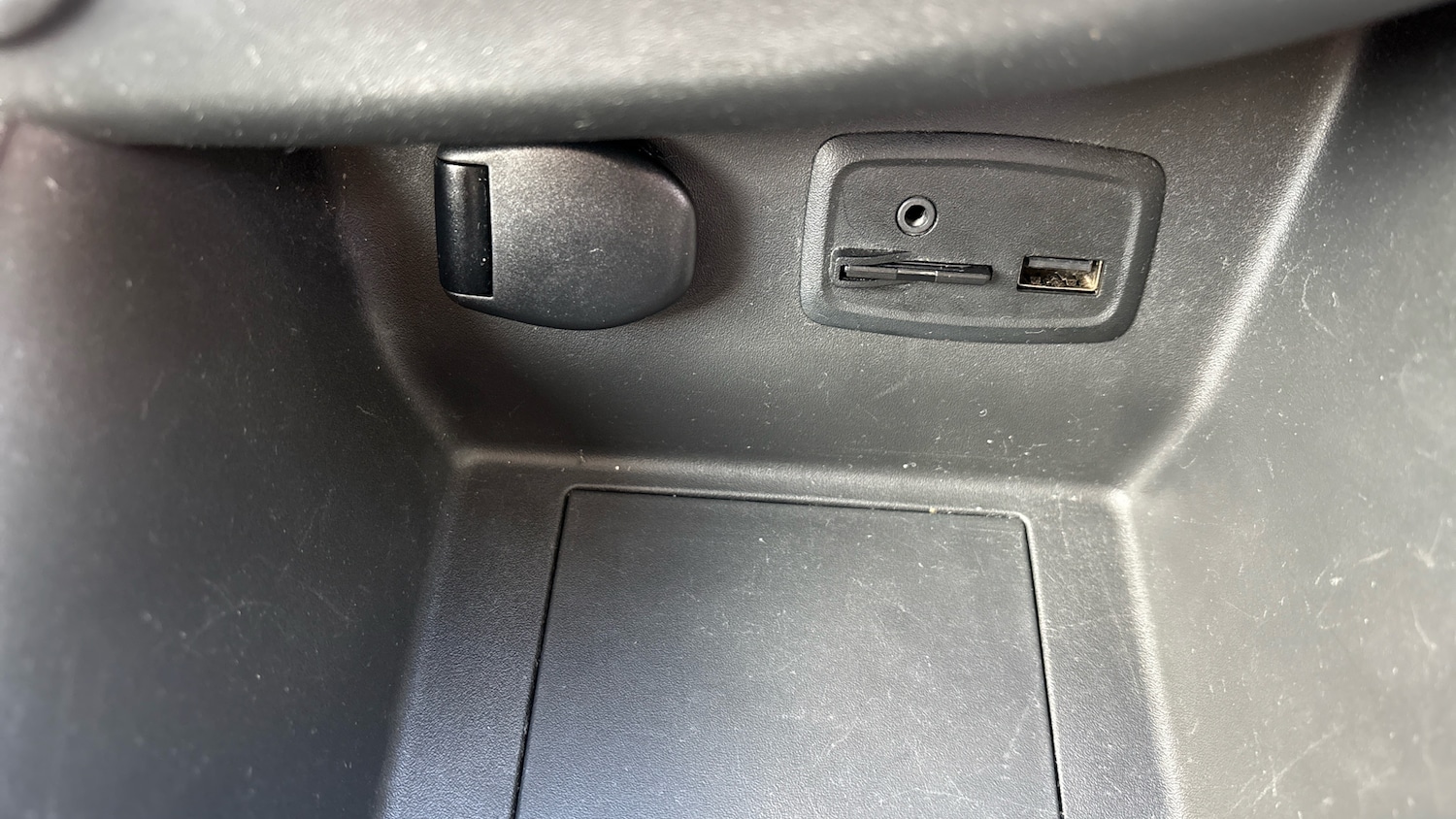 Used Renault Clio 2017 for sale - 76625605: Photo 30