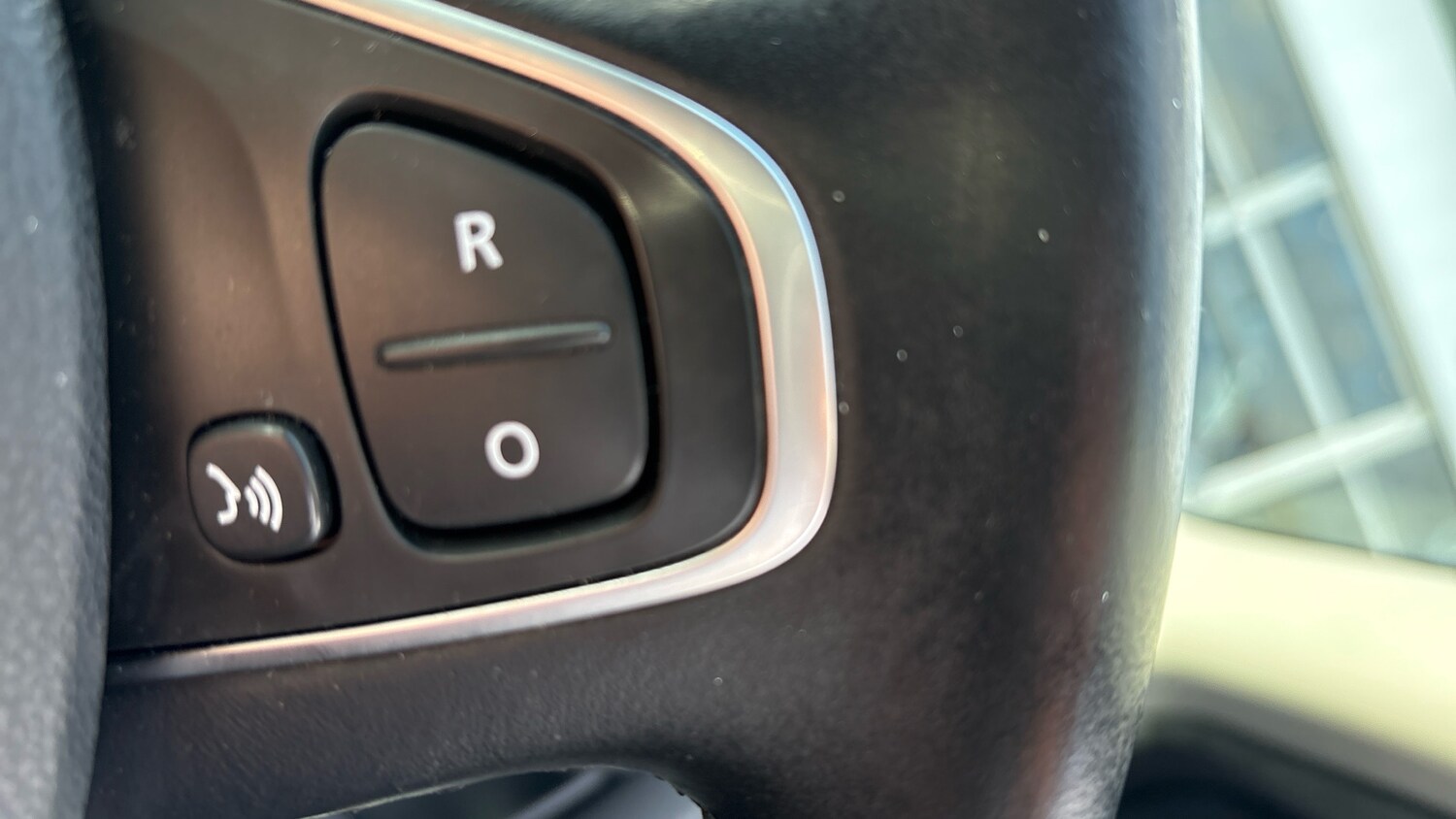 Used Renault Clio 2017 for sale - 76625605: Photo 38