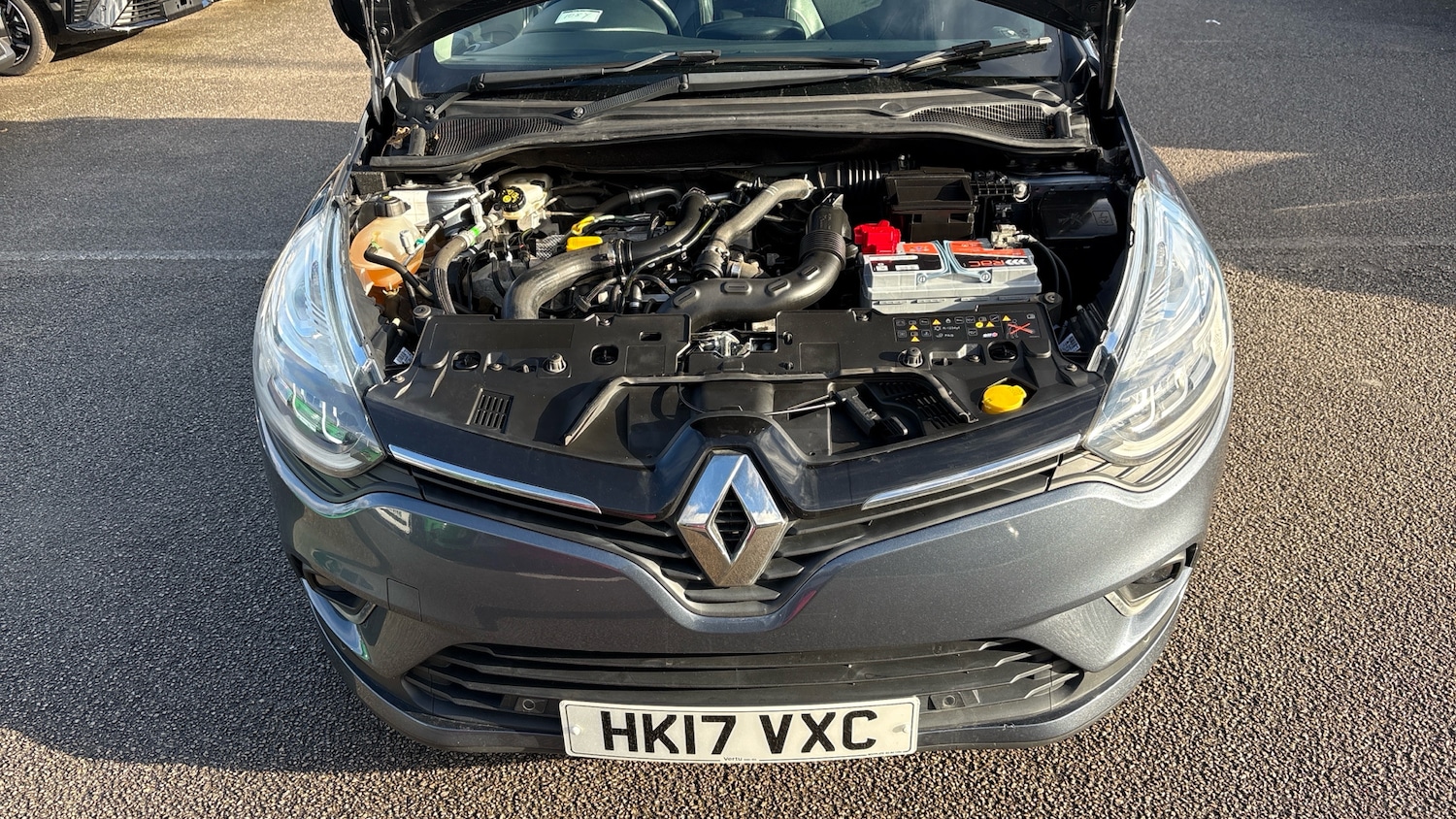 Used Renault Clio 2017 for sale - 76625605: Photo 8