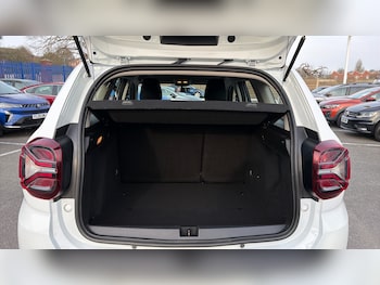 Used Dacia Duster 2023 for sale - 77996930: Photo