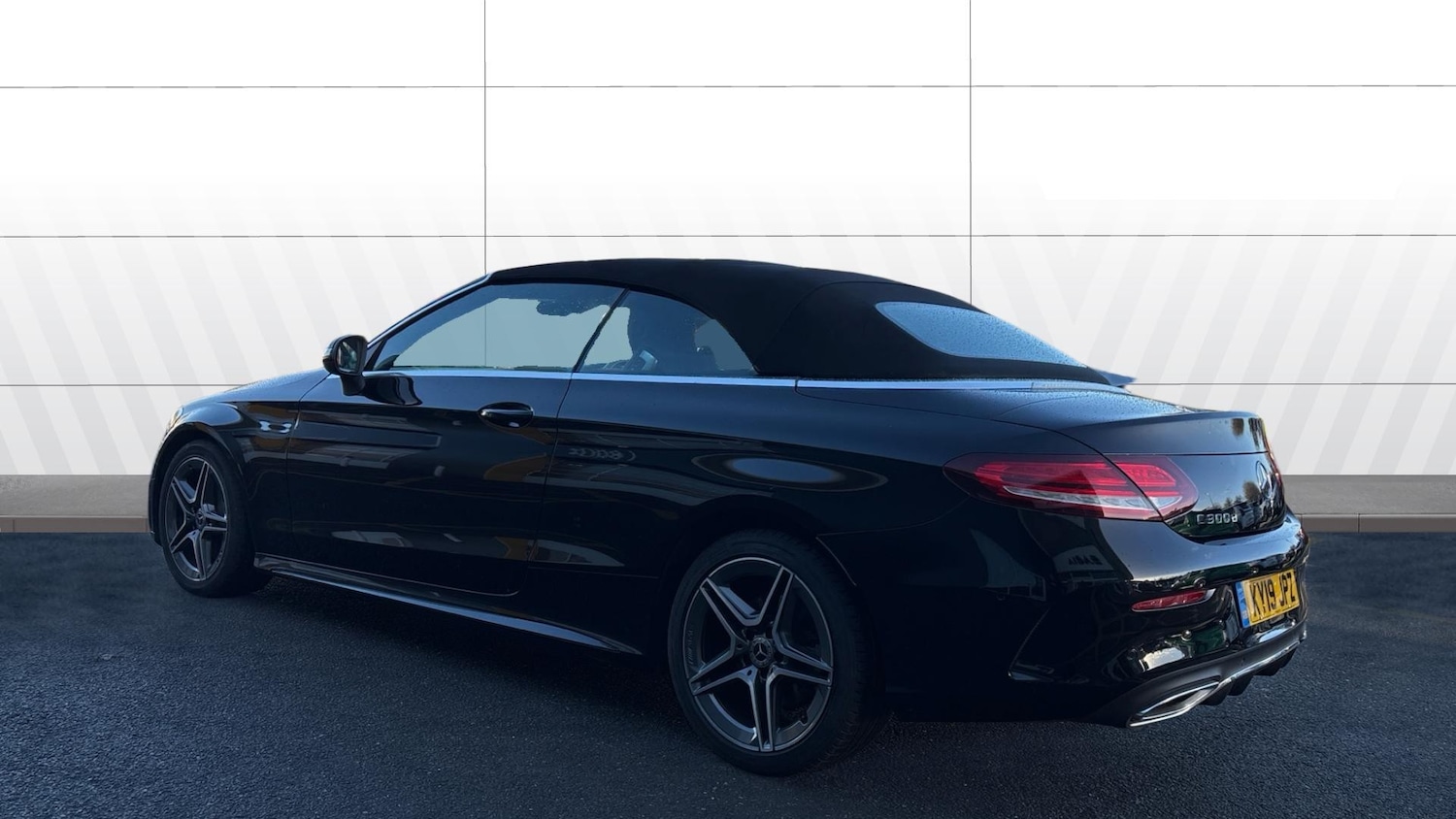 Used Mercedes-Benz C Class 2019 for sale - 77077226: Photo 2