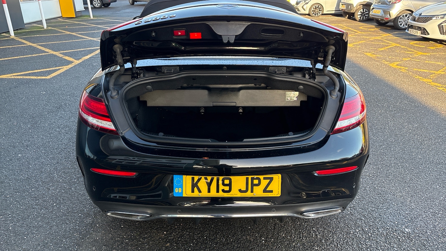 Used Mercedes-Benz C Class 2019 for sale - 77077226: Photo 4