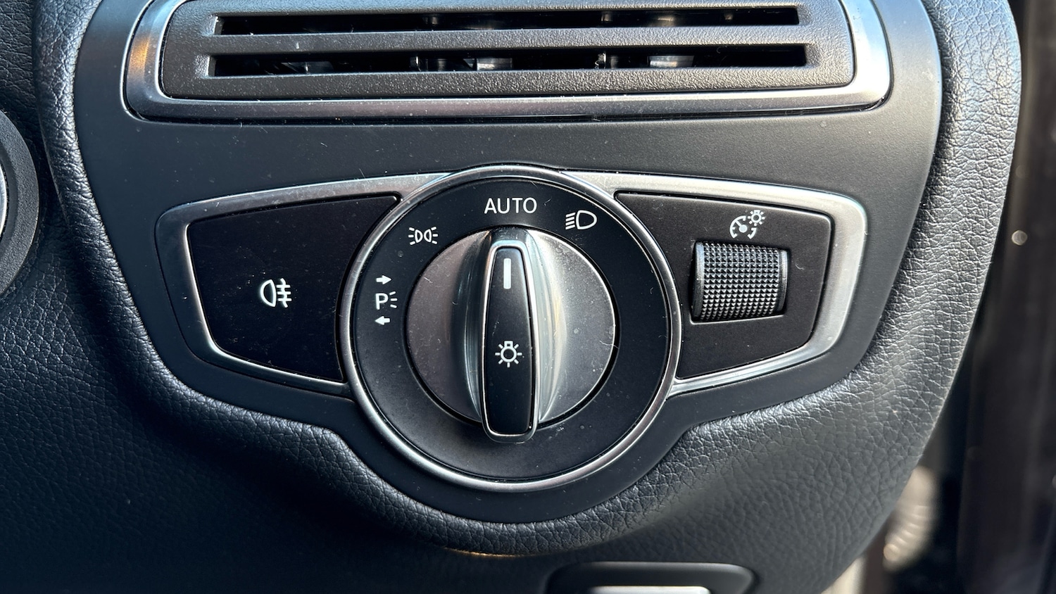 Used Mercedes-Benz C Class 2019 for sale - 77077226: Photo 46