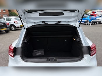 Used Renault Clio 2021 for sale - 79330090: Photo