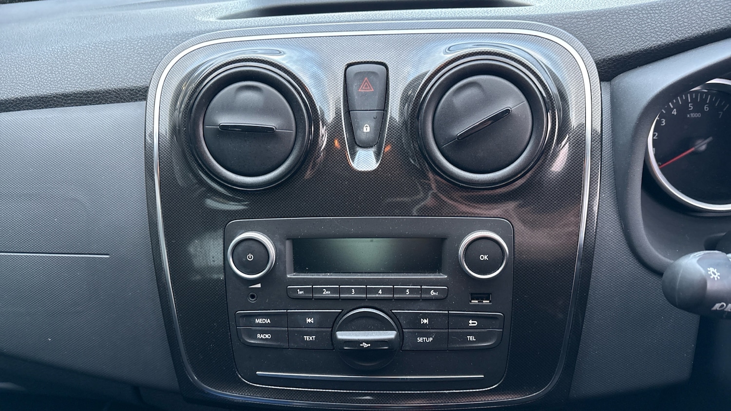 Used Dacia Sandero 2018 for sale - 77118417: Photo 12