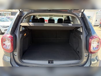 Used Dacia Duster 2020 for sale - 78357056: Photo