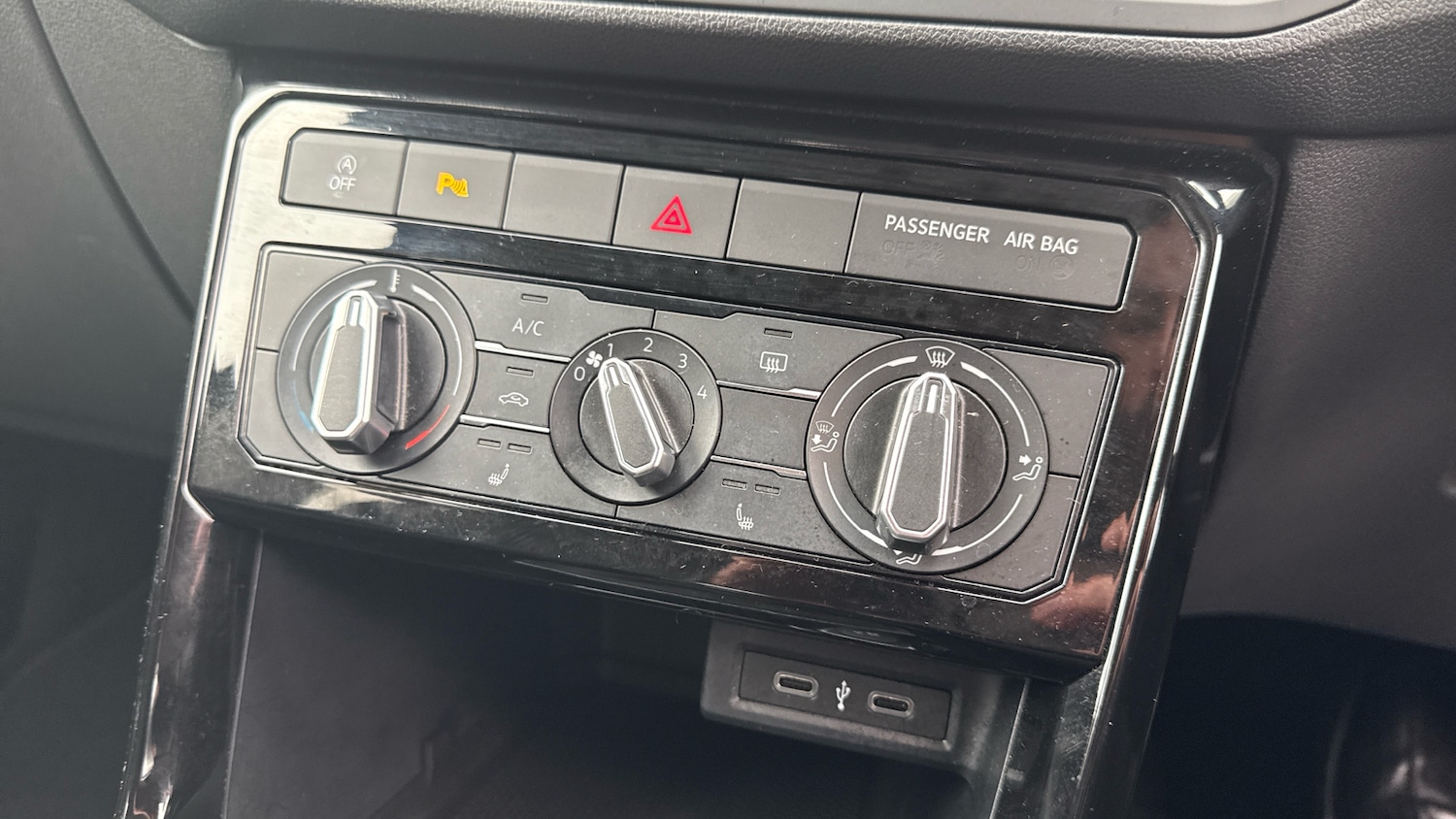 Used Volkswagen T-Cross 2021 for sale - 76268175: Photo 32
