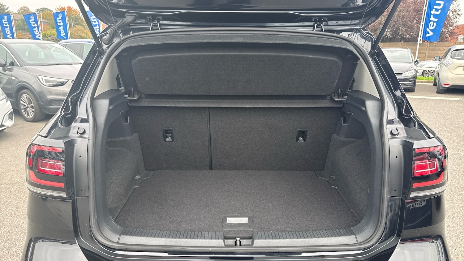 Used Volkswagen T-Cross 2021 for sale - 76268175: Photo 4